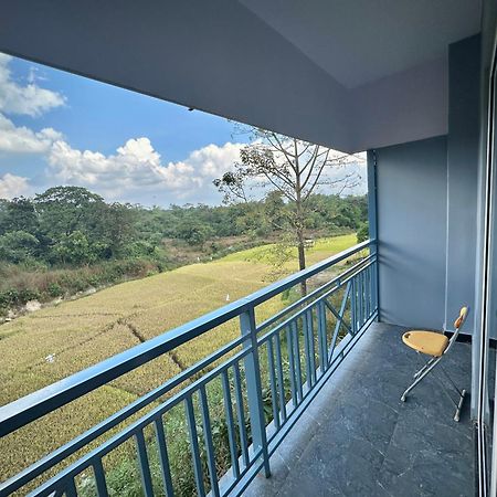 Hotel The B Hive Londa Exterior foto